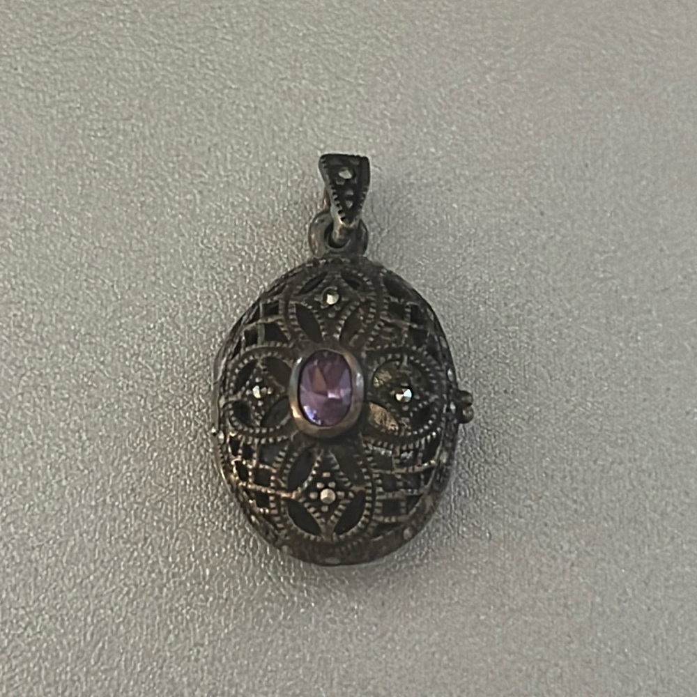 Vintage Necklace Pendant with Purple Gem